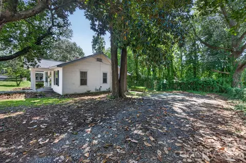 Exterior - 103 N West St, Monroe, NC 28112 photo 5 of 8
