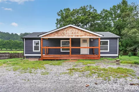 74 Tj Trl, Hendersonville, NC 28792