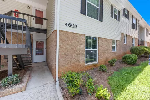 4605 Coronado N Dr #N, Charlotte, NC 28212