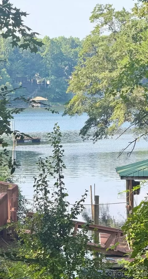 202 Horseshoe Lake Rd, Mount Holly, NC 28120