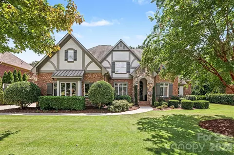 2304 Highland Forest 177 Dr #177, Waxhaw, NC 28173