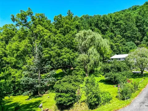 Exterior - 901 Rufus Robinson Rd, Sylva, NC 28779 photo 13 of 17