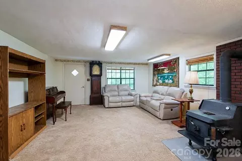 Living - 901 Rufus Robinson Rd, Sylva, NC 28779 photo 1 of 2