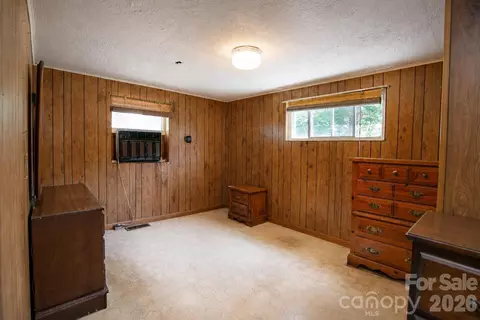 Bedroom - 901 Rufus Robinson Rd, Sylva, NC 28779 photo 3 of 5
