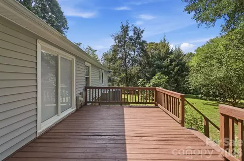 Exterior - 2818 Castlebrook Dr, Monroe, NC 28112 photo 6 of 11