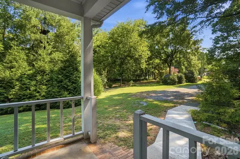 Exterior - 2818 Castlebrook Dr, Monroe, NC 28112 photo 2 of 11