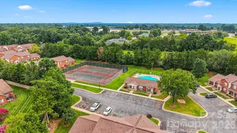 View/Area - 102 Brandywine Ne M-1 Dr NE #M-1, Conover, NC 28613 photo 3 of 6