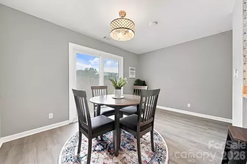 Dining - 102 Brandywine Ne M-1 Dr NE #M-1, Conover, NC 28613 photo 4 of 4