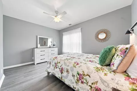 Bedroom - 102 Brandywine Ne M-1 Dr NE #M-1, Conover, NC 28613 photo 3 of 5