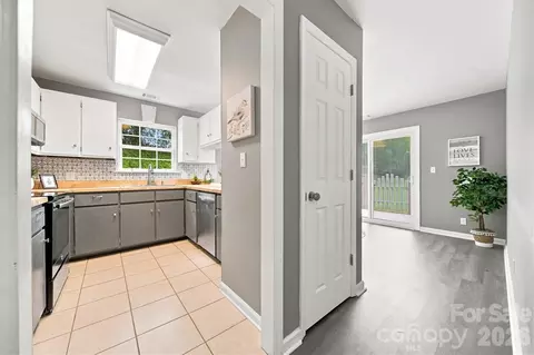 Entry Way - 102 Brandywine Ne M-1 Dr NE #M-1, Conover, NC 28613 photo 1 of 1