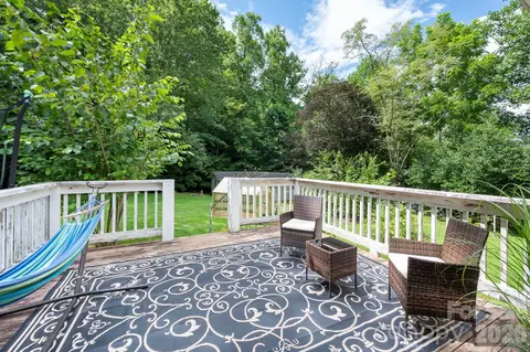 Exterior - 1244 Macktown Rd, Sylva, NC 28779 photo 2 of 7