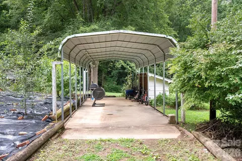 Exterior - 1244 Macktown Rd, Sylva, NC 28779 photo 4 of 7