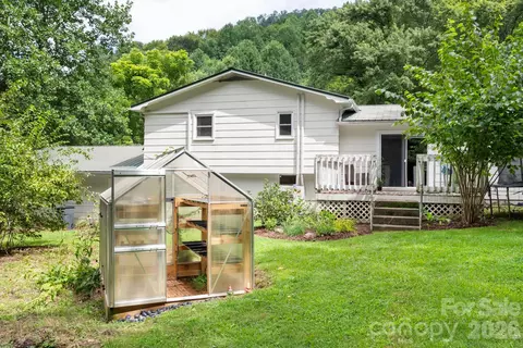 Exterior - 1244 Macktown Rd, Sylva, NC 28779 photo 1 of 7