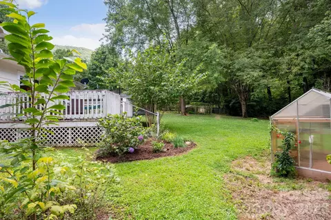 Exterior - 1244 Macktown Rd, Sylva, NC 28779 photo 3 of 7