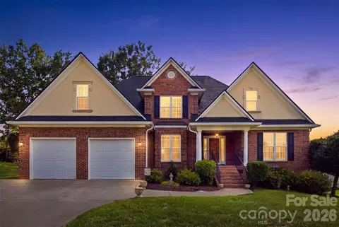 235 Landry Dr, Kings Mountain, NC 28086