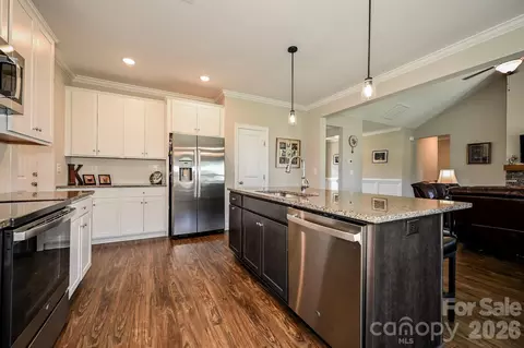 Kitchen - 3013 Isle Ln, Monroe, NC 28110 photo 3 of 4
