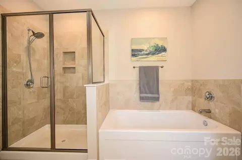 Bath - 3013 Isle Ln, Monroe, NC 28110 photo 2 of 5