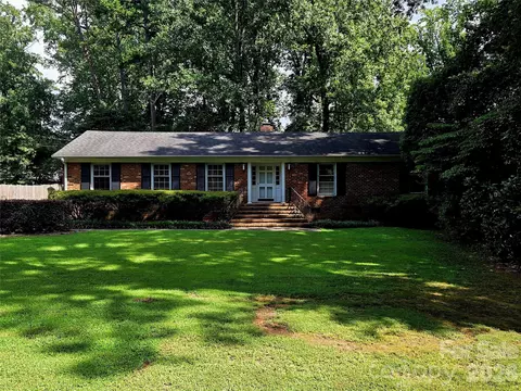 6123 Page Ct, Charlotte, NC 28270