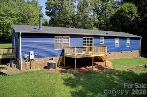 Exterior - 262 Upper Stanley Rd, Stanley, NC 28164 photo 4 of 8