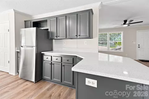 Kitchen - 262 Upper Stanley Rd, Stanley, NC 28164 photo 4 of 5