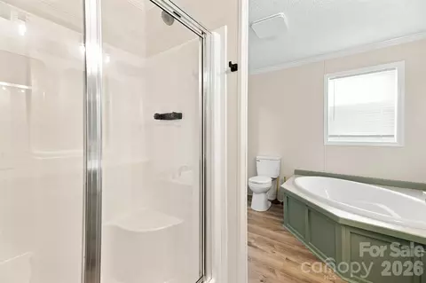 Bath - 262 Upper Stanley Rd, Stanley, NC 28164 photo 3 of 5