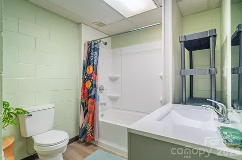 Bath - 236 Textile Ave, Spindale, NC 28160 photo 3 of 4