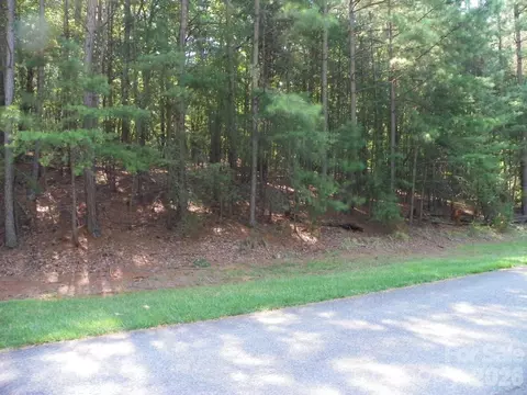 344 Whisper Lake 123 Ph 8 Dr #123 PH 8, New London, NC 28127