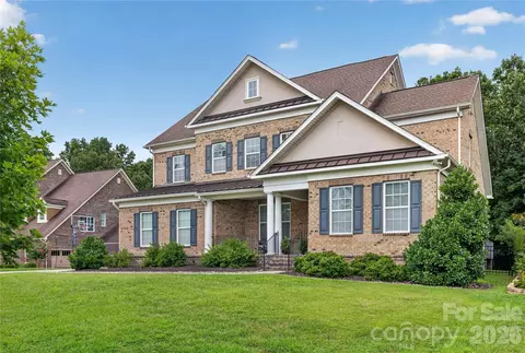 1402 Smoketree Ct, Waxhaw, NC 28173