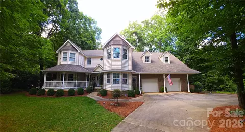 4721 Kuykendall Rd, Charlotte, NC 28270