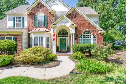 10808 Pomerane Pl, Charlotte, NC 28277