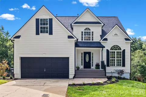 14107 Pine Harbor Rd, Charlotte, NC 28278