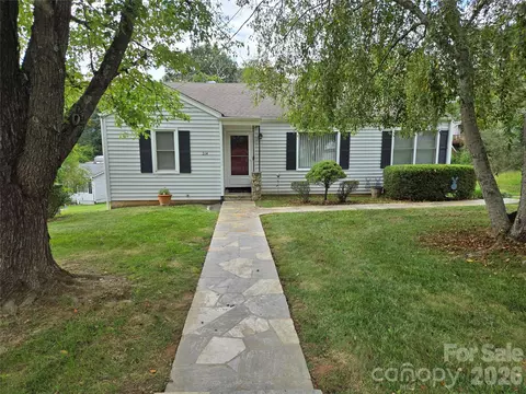 214 Governors View Rd, Asheville, NC 28805