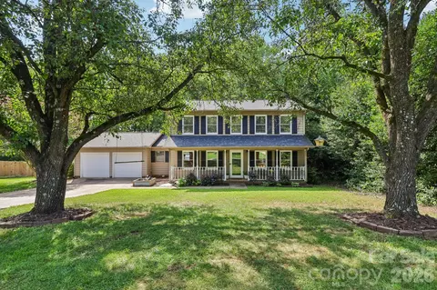 11530 Waterflower Ln, Charlotte, NC 28262