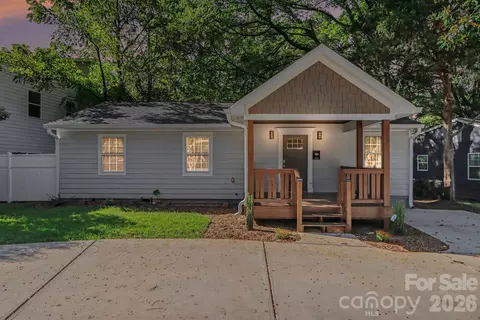 113 N Smallwood Pl, Charlotte, NC 28216