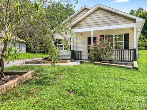 118 Leonard 25 St #25, Mooresville, NC 28115
