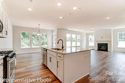 Kitchen - Devonshire Road, Denver, NC 28037 photo 6 of 7