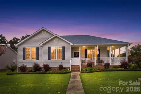 400 Brookhollow Dr, York, SC 29745