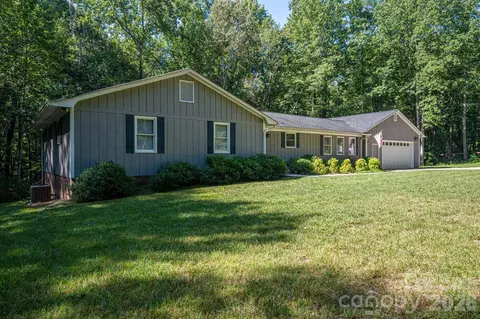 3170 Asbury Church Rd, Lincolnton, NC 28092
