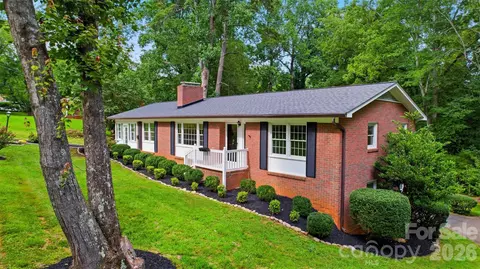 401 End Ave, Statesville, NC 28677