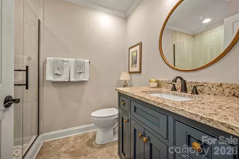 Bath - 77 Chestnut 305 St #305, Tryon, NC 28782 photo 1 of 3