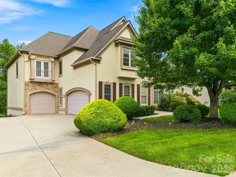 6 Sterling Run Dr, Fletcher, NC 28732