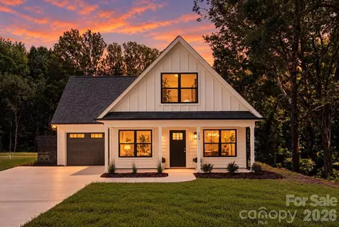 157 Mccorkle St, York, SC 29745