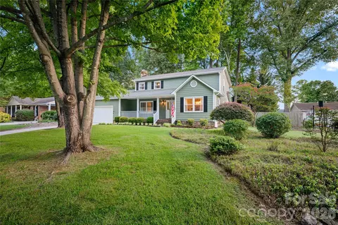 1533 Rivermont Dr, Gastonia, NC 28054