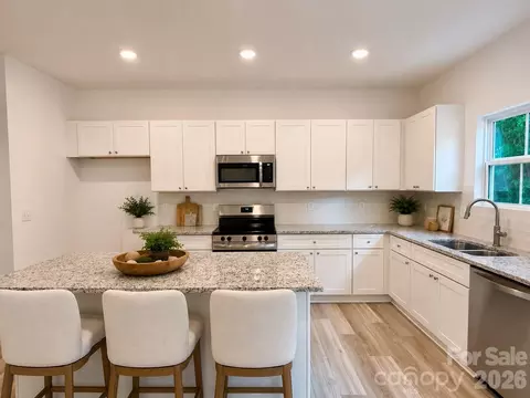 Kitchen - 1570 Solitude Ct, Kannapolis, NC 28081 photo 3 of 3