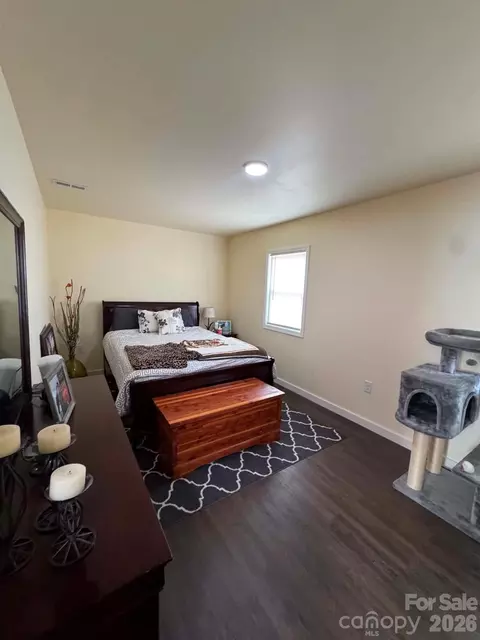 Bedroom - 115 Robert Dr, State Road, NC 28676 photo 3 of 6