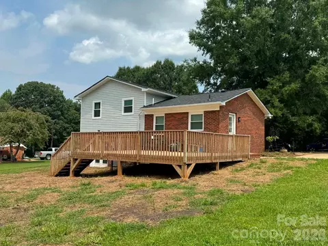 Exterior - 115 Robert Dr, State Road, NC 28676 photo 2 of 5