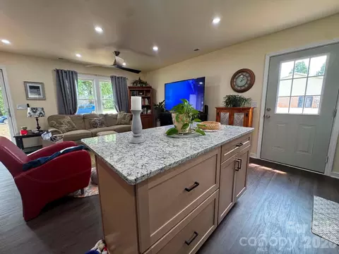 Kitchen - 115 Robert Dr, State Road, NC 28676 photo 2 of 5