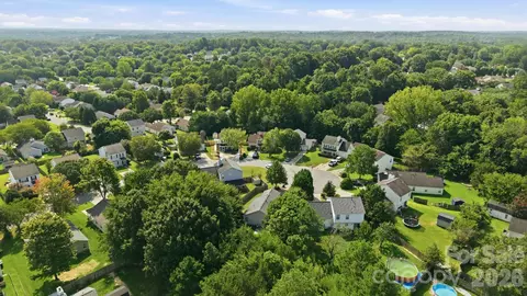 View/Area - 472 First Turn Ct, Concord, NC 28025 photo 2 of 10