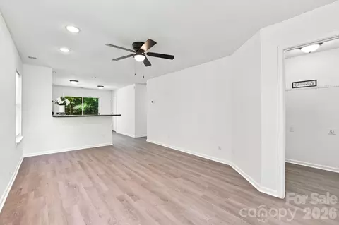 Living - 472 First Turn Ct, Concord, NC 28025 photo 2 of 3