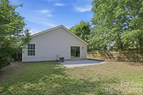 Exterior - 472 First Turn Ct, Concord, NC 28025 photo 2 of 3
